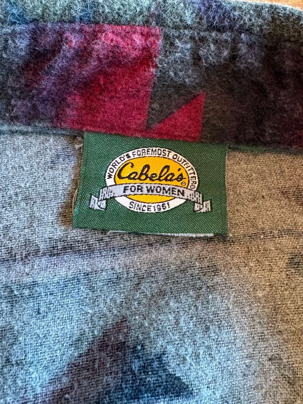 Vintage Cabela’s 100% Cotton Aztec Button-up Flannel Shirt (no size tag) - Picture 3 of 6